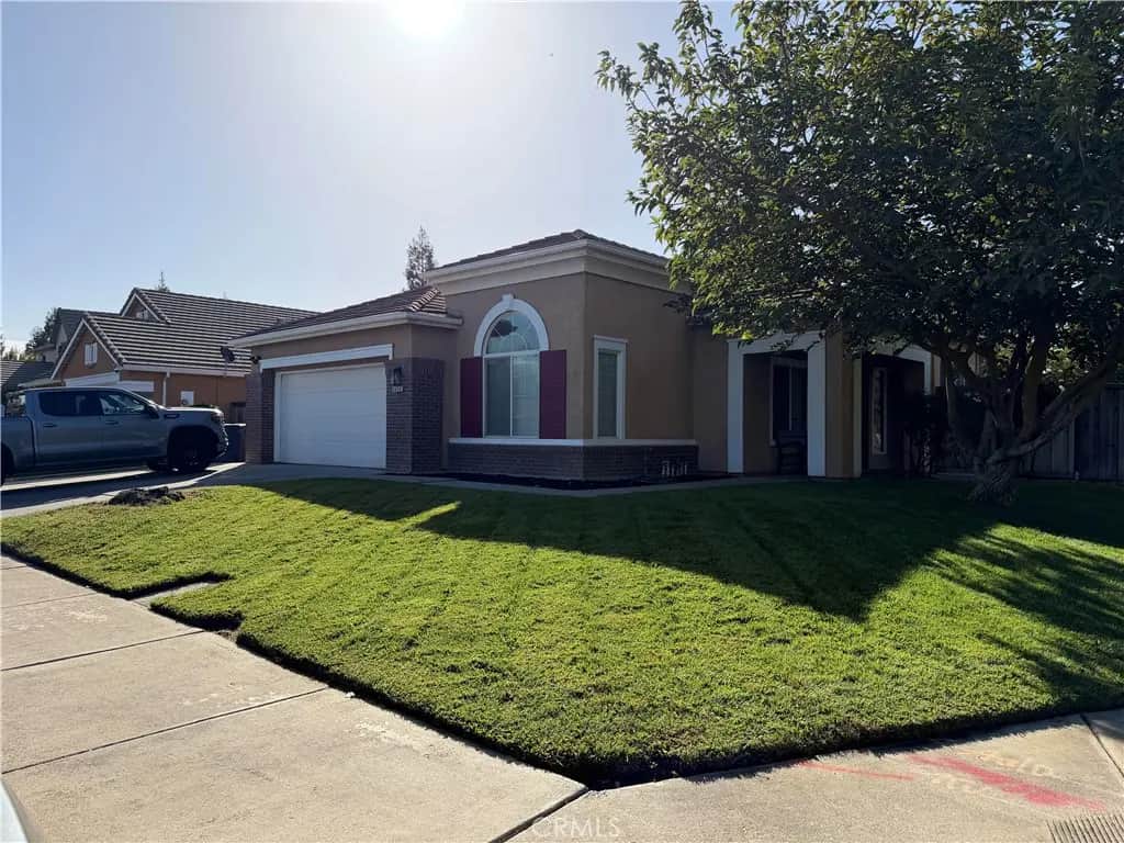 1422 Pleasant Court, Merced, CA — listing photo 1