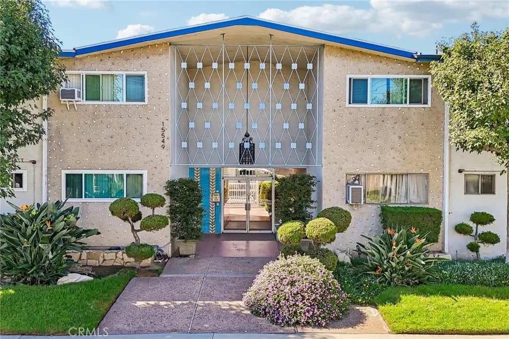 15549 S Budlong Lane 7, Gardena, CA — listing photo 1