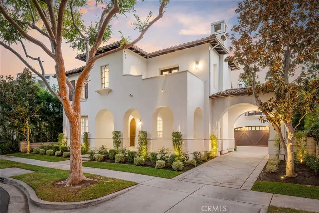 15 Boardwalk, Newport Beach, CA — listing photo 1
