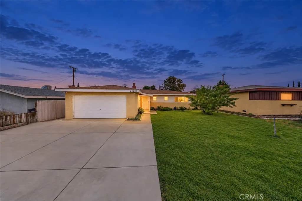 44650 2nd Street E, Lancaster, CA — listing photo 1