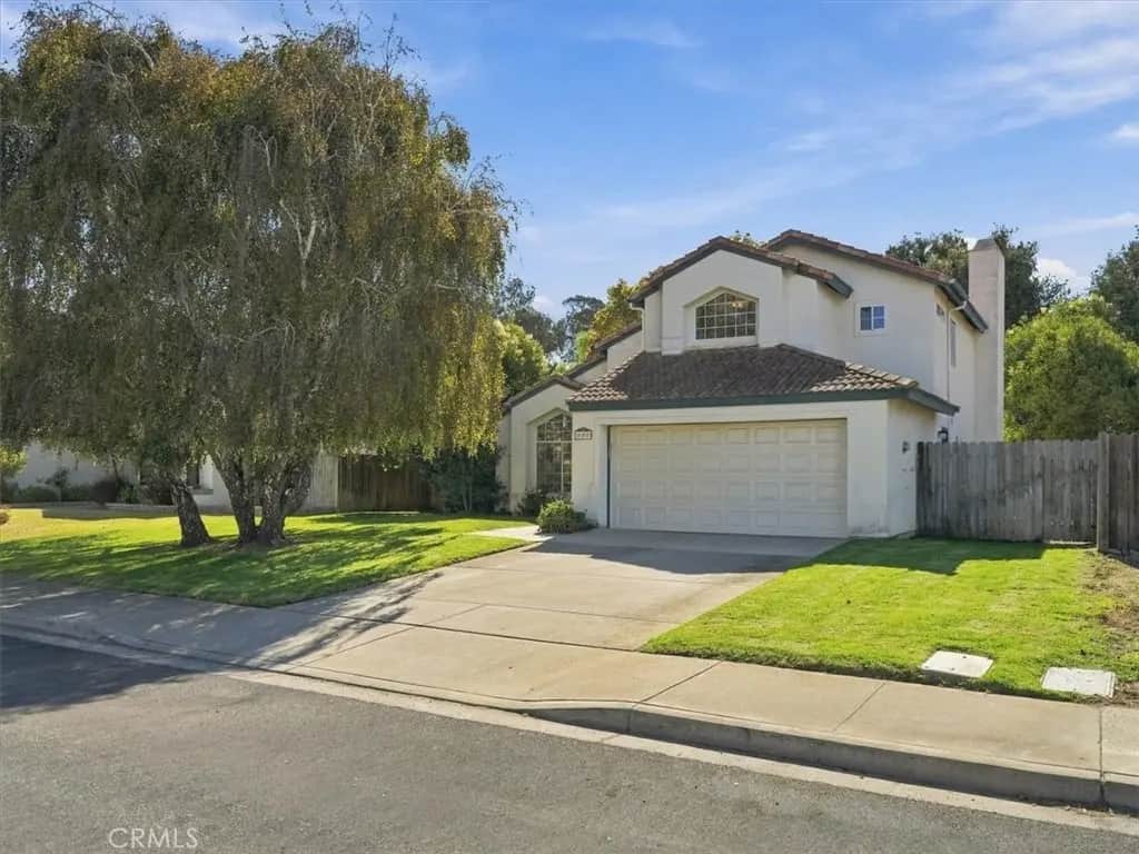 900 Calvert, Lompoc, CA — listing photo 1