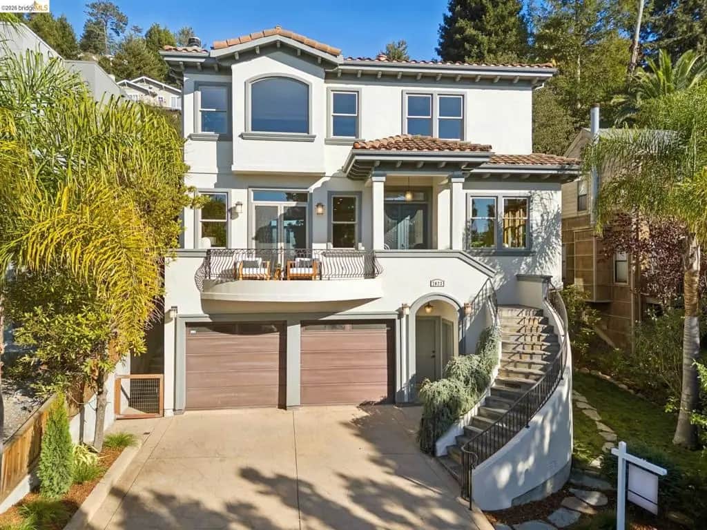 7023 Broadway Ter, Oakland, CA — listing photo 1