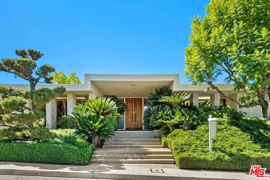3031 Elvido Drive, Los Angeles, CA — listing photo 1
