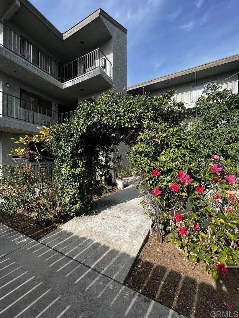 4120 Estrella Ave 1, San Diego, CA — listing photo 1