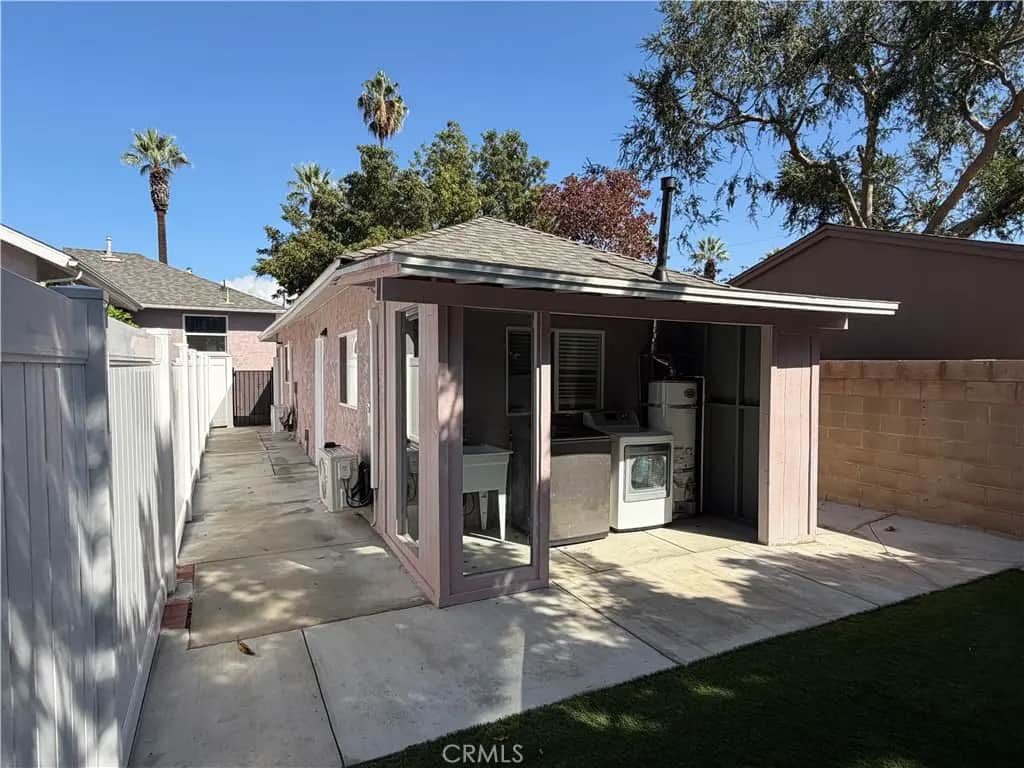 204 1/2 E I Street, Ontario, CA — listing photo 1