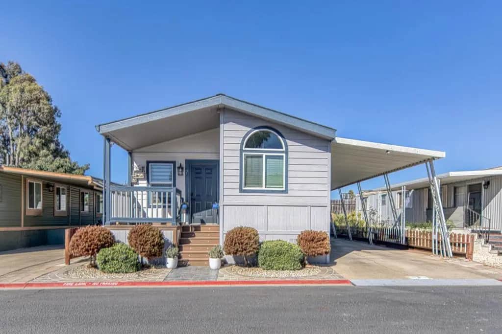 255 E Bolivar Street 7, Salinas, CA — listing photo 1