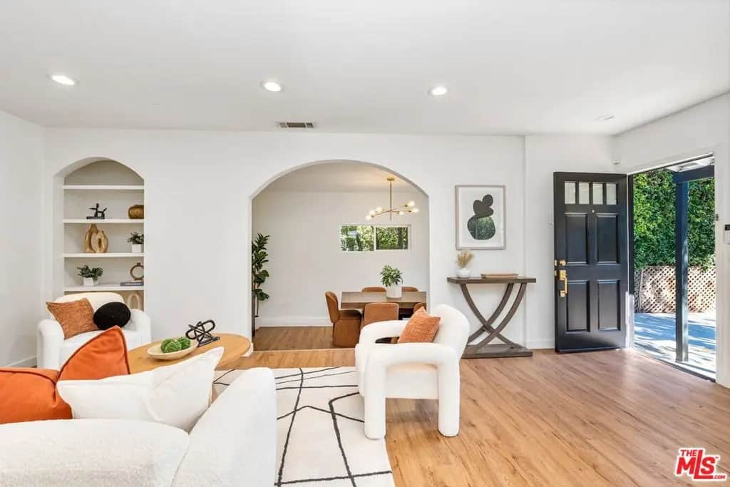 3917 Beethoven Street, Los Angeles, CA — listing photo 1