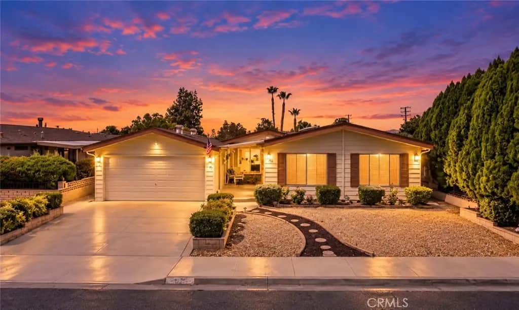 1129 Buttonwood Ct, Hemet, CA — listing photo 1