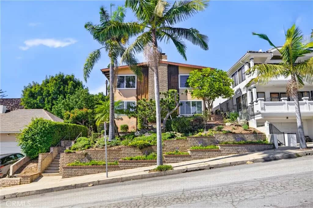 145 A Bennett Avenue, Long Beach, CA — listing photo 1