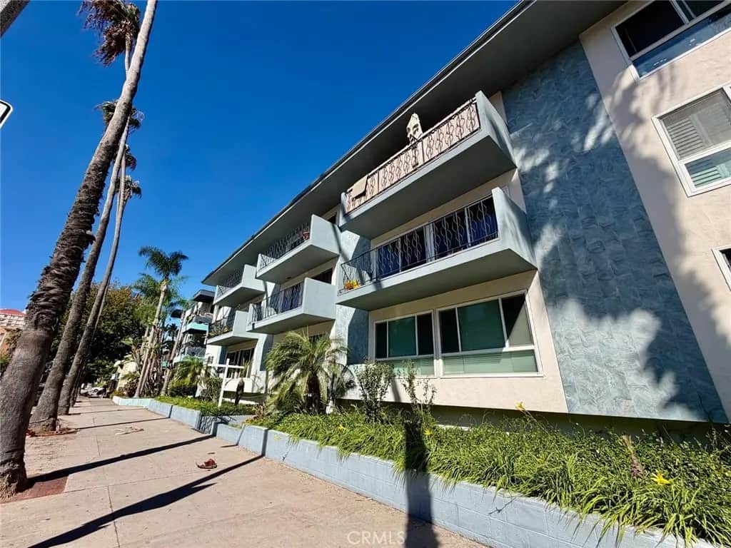 1139 E Ocean Boulevard 108, Long Beach, CA — listing photo 1