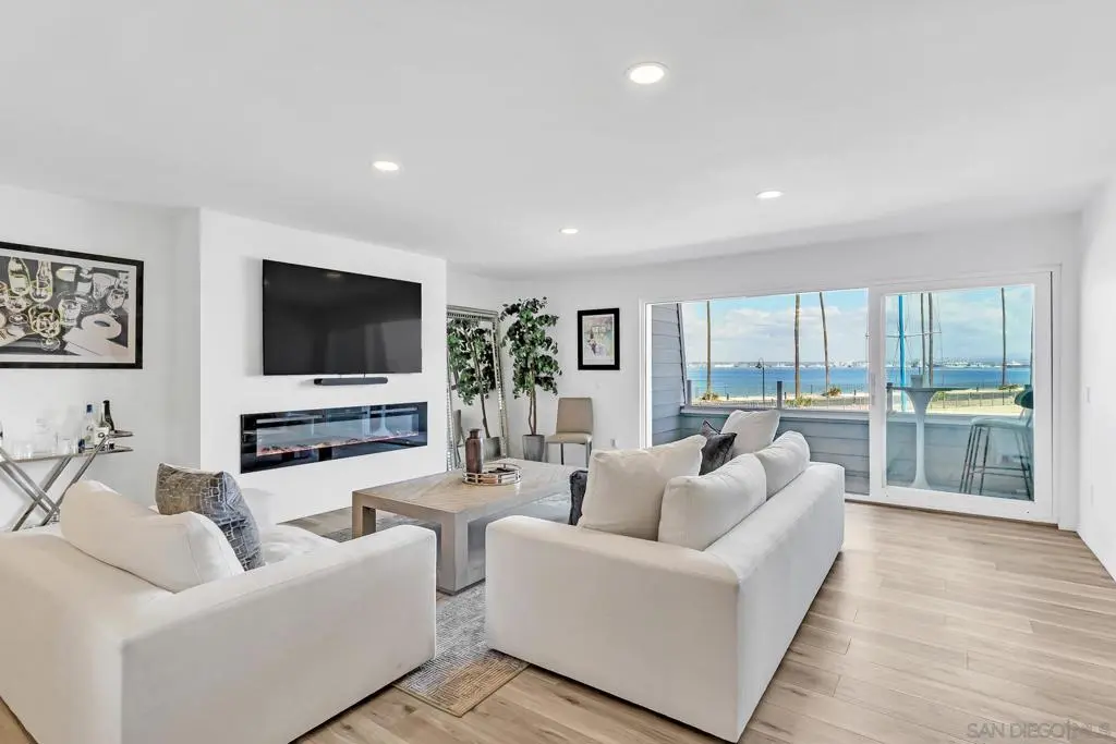 32 Montego Court, Coronado, CA — listing photo 1
