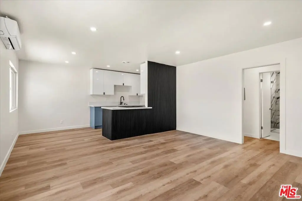 517 E 97th Street 7, Inglewood, CA — listing photo 1