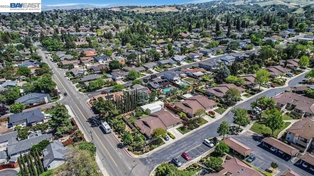402 Vineyard Pl, Pleasanton, CA — listing photo 1