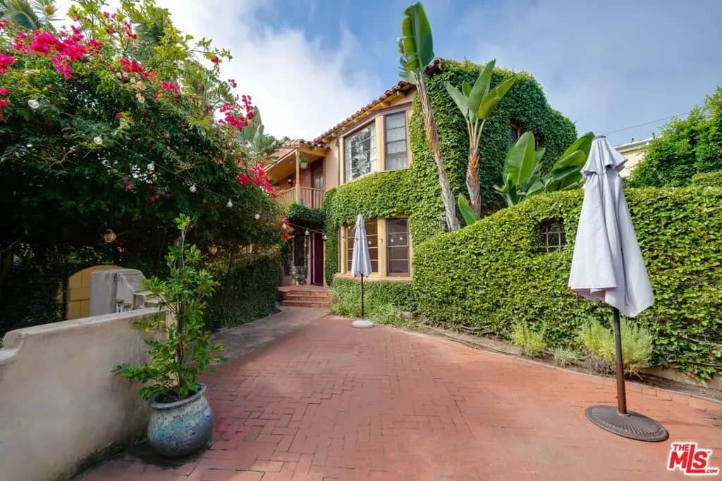 702 Lincoln Boulevard Unit A, Santa Monica, CA — listing photo 1