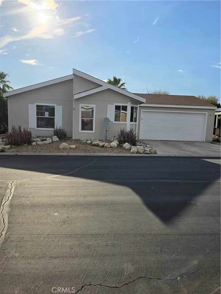73450 Country Club Drive 315, Palm Desert, CA — listing photo 1