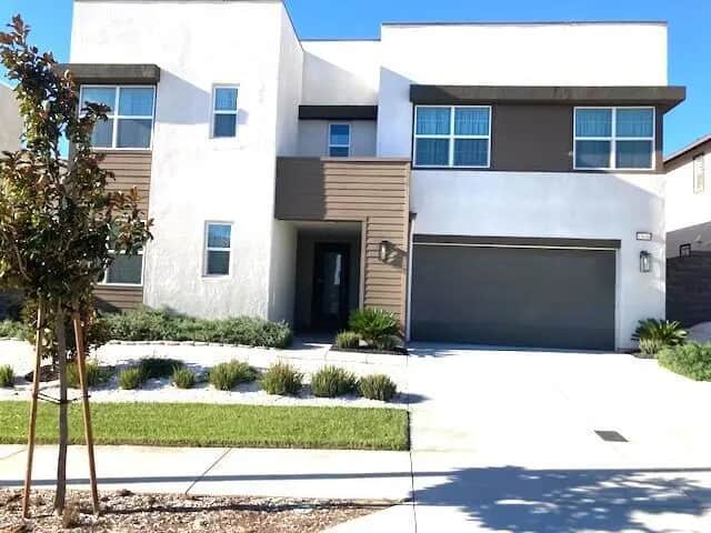 15650 Caterpillar Drive, Fontana, CA — listing photo 1
