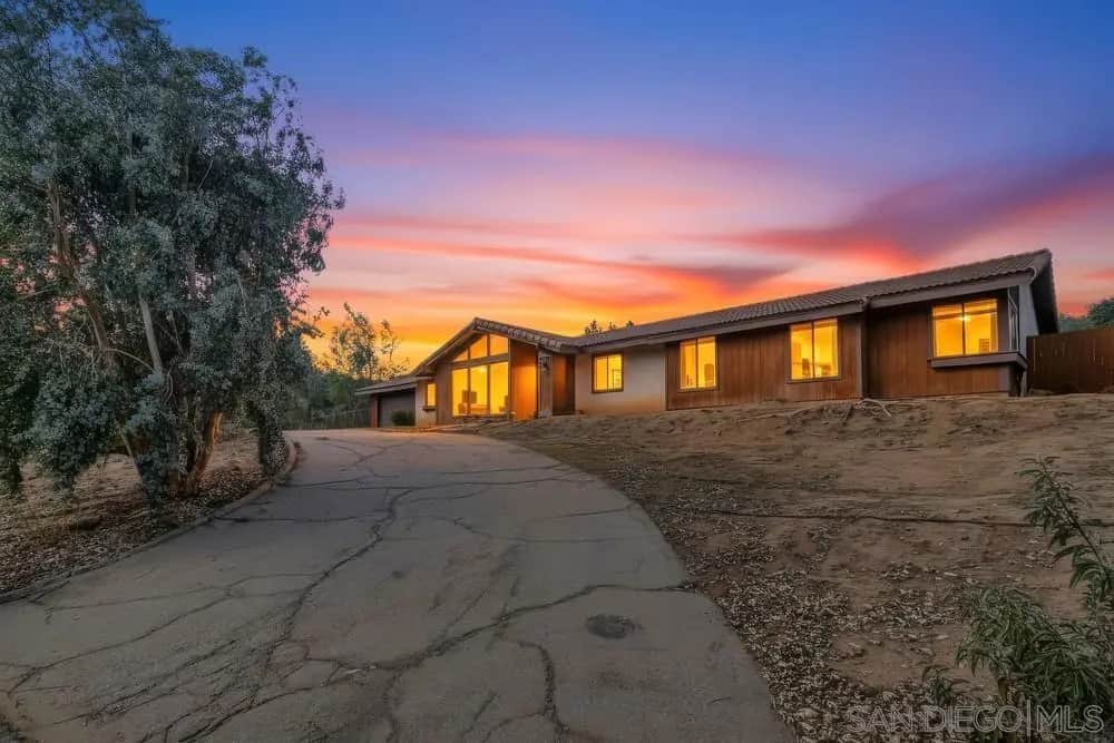 2629 Via Dieguenos, Alpine, CA — listing photo 1