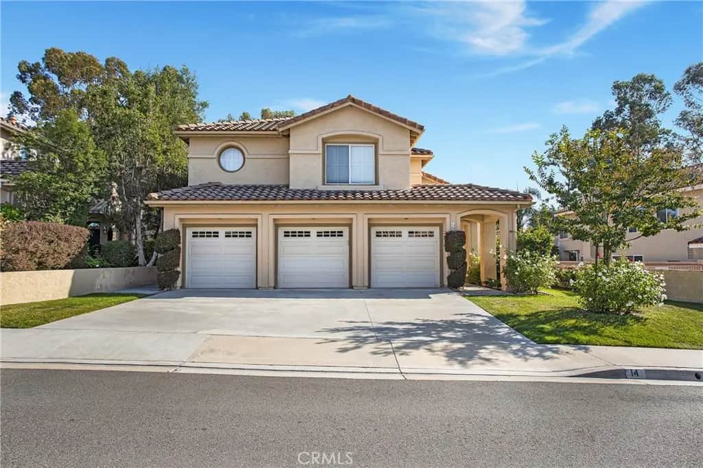 14 Calle Serra, Rancho Santa Margarita, CA — listing photo 1