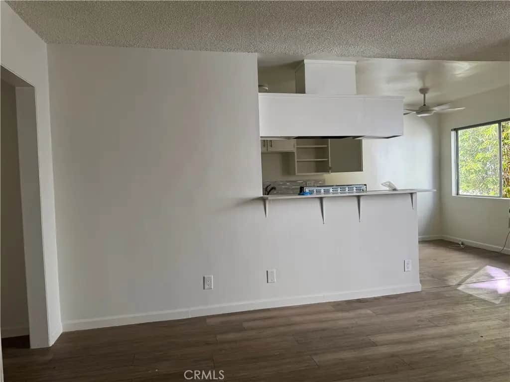 909 S Ardmore Avenue 5, Los Angeles, CA — listing photo 1