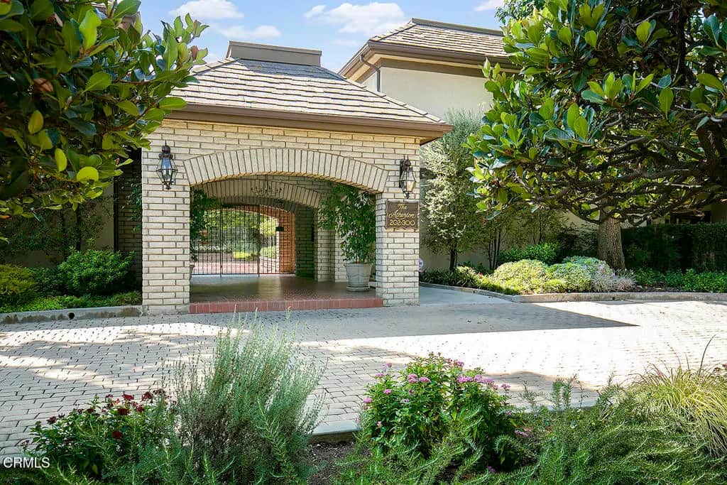 288 Palmetto Drive, Pasadena, CA — listing photo 1