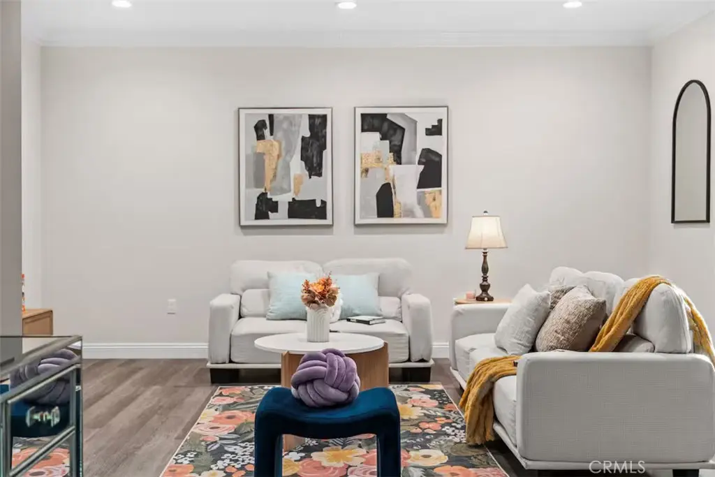 569 Lincoln Avenue 8, Pasadena, CA — listing photo 1