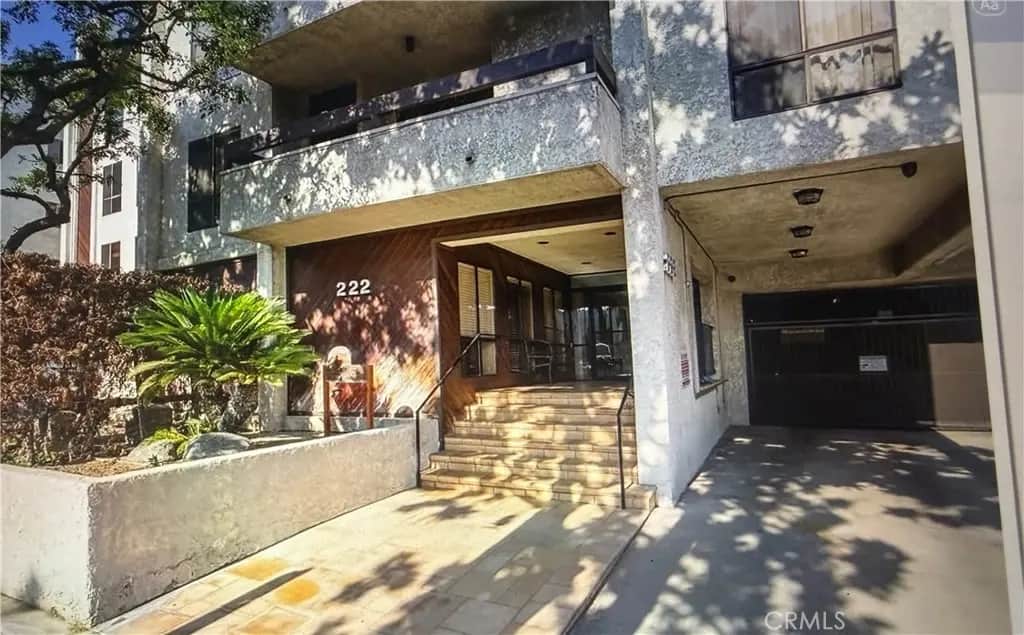 222 N Rose, Burbank, CA — listing photo 1