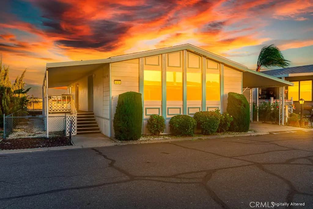 5001 W Florida Avenue 616, Hemet, CA — listing photo 1