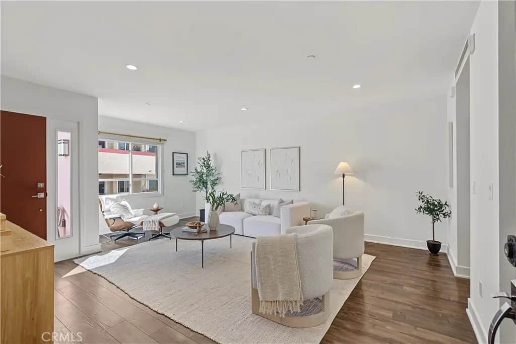 2428 E Del Mar Unit 206, Pasadena, CA — listing photo 1