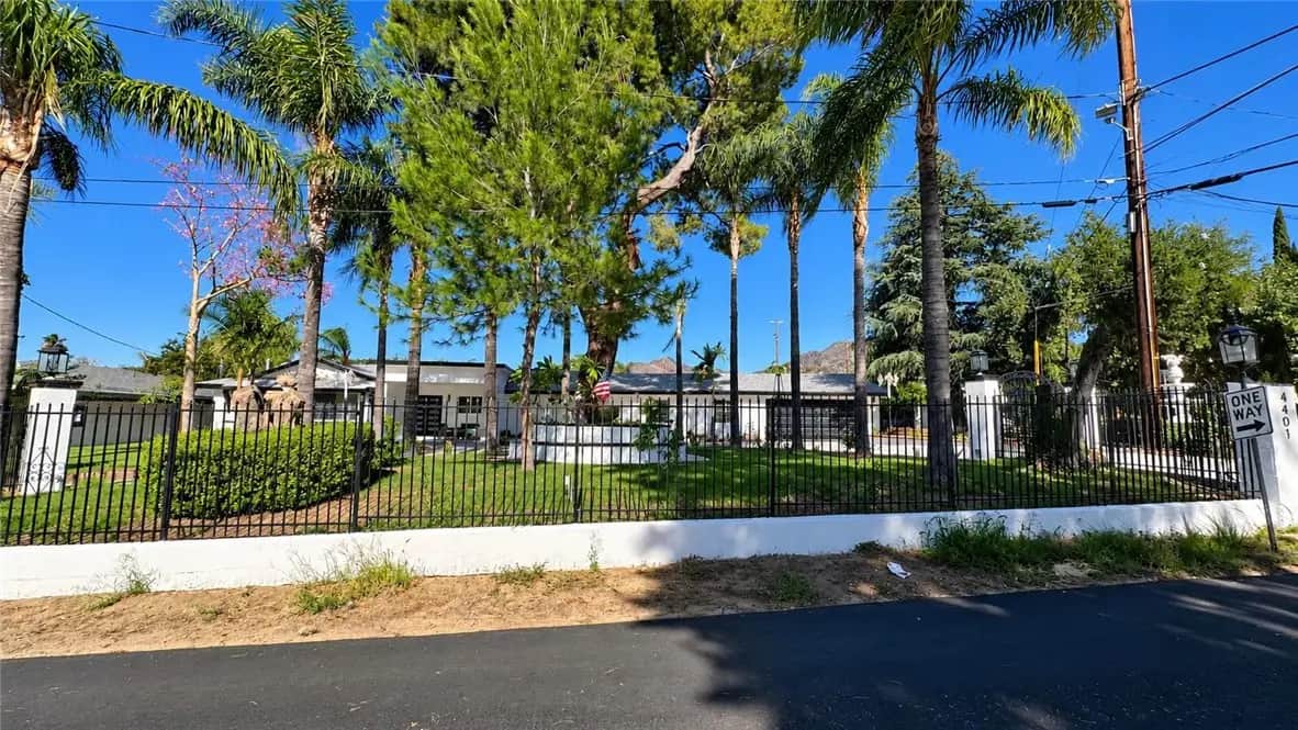 14401 Lakeside, Sylmar, CA — listing photo 1