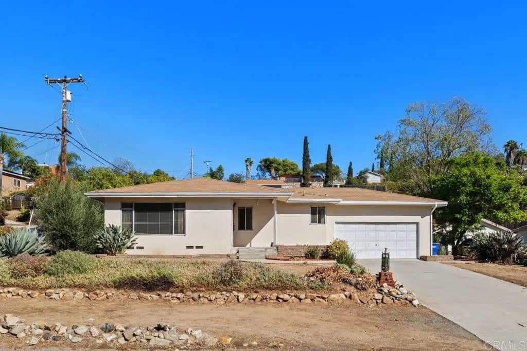 2947 Helix Street, Spring Valley, CA — listing photo 1