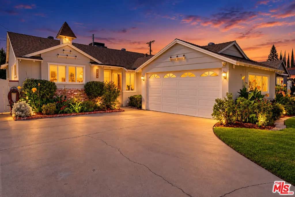 13960 Leadwell Street, Van Nuys, CA — listing photo 1