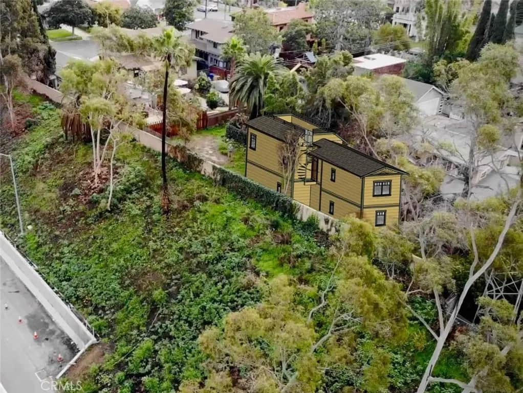 2418 10th Avenue, Los Angeles, CA — listing photo 1