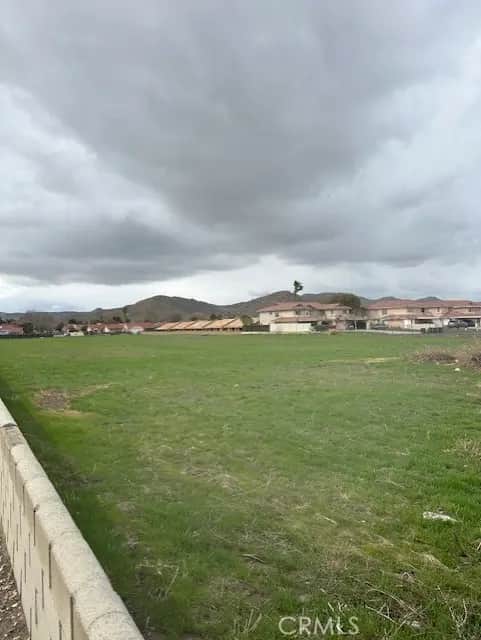 411 N Sanderson, Hemet, CA — listing photo 1