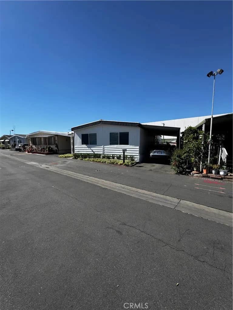 39 Walnut, Anaheim, CA — listing photo 1