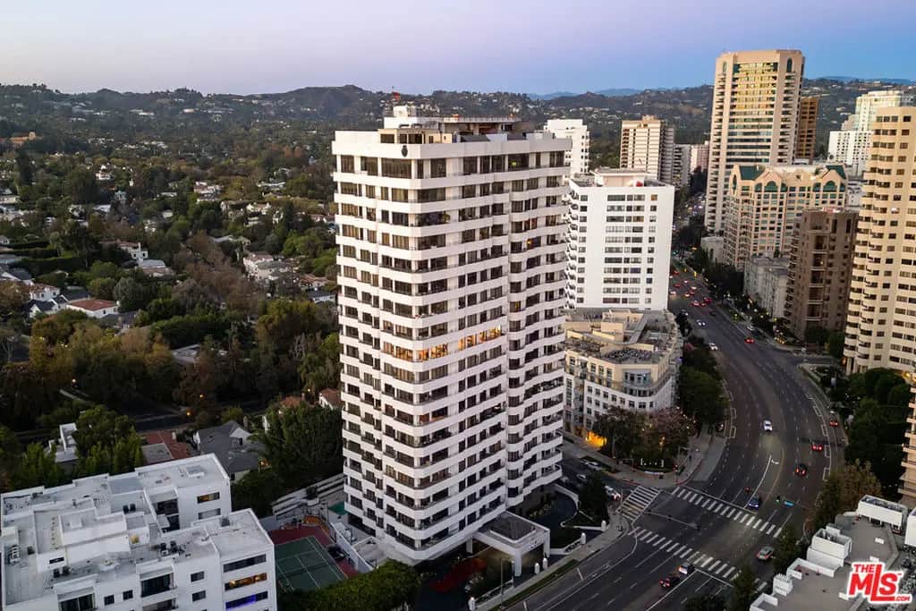 10601 Wilshire Boulevard 1602, Los Angeles, CA — listing photo 1