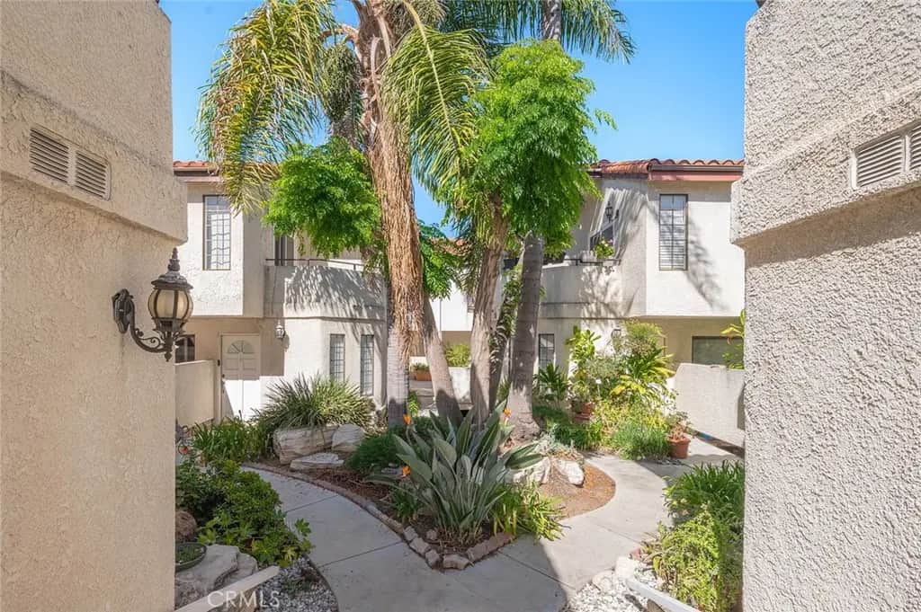 4021 W 182nd H, Torrance, CA — listing photo 1