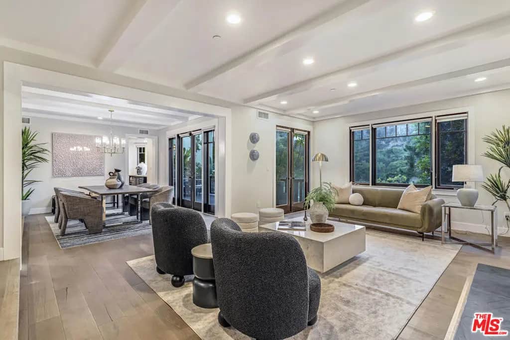 2201 Beech Knoll Road, Los Angeles, CA — listing photo 1