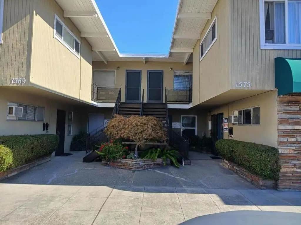 1575 Laurel Street C, San Carlos, CA — listing photo 1