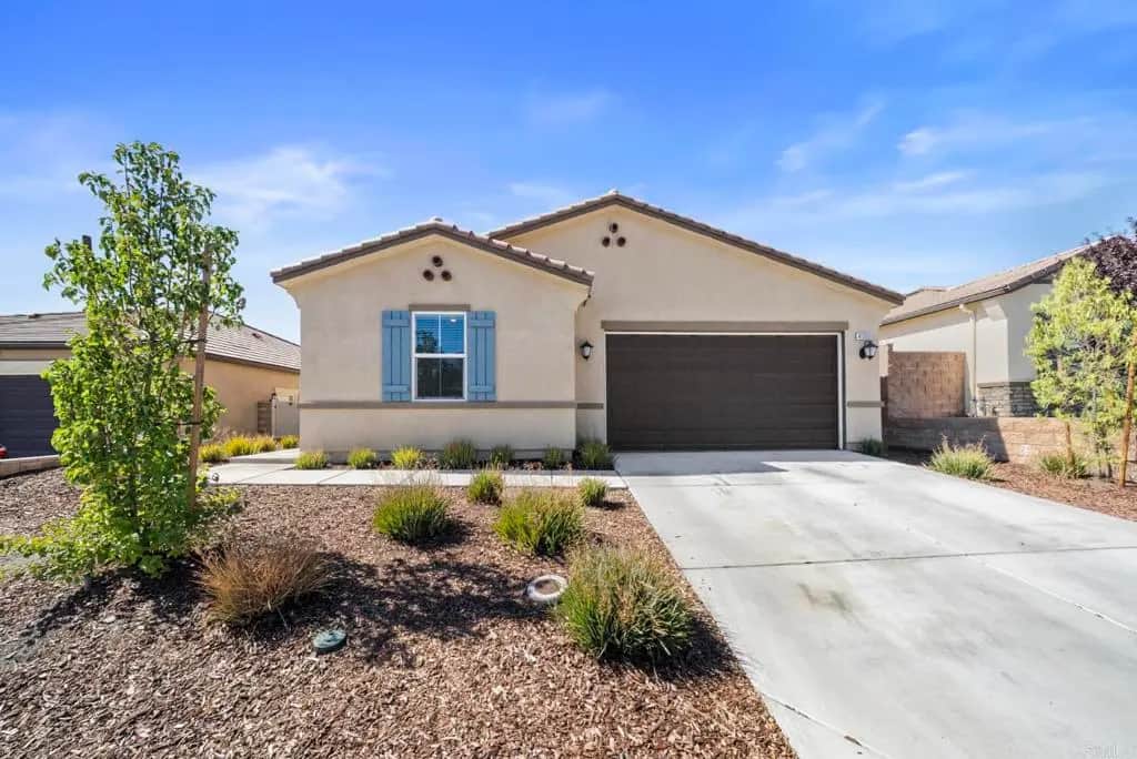 41303 Wizard Court, Lake Elsinore, CA — listing photo 1