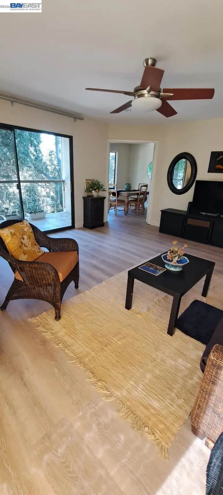 370 N Civic Dr 305, Walnut Creek, CA — listing photo 1