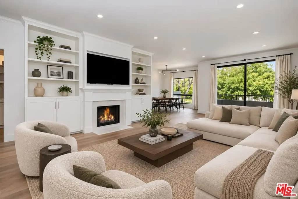 1167 Roxbury Drive 105, Los Angeles, CA — listing photo 1