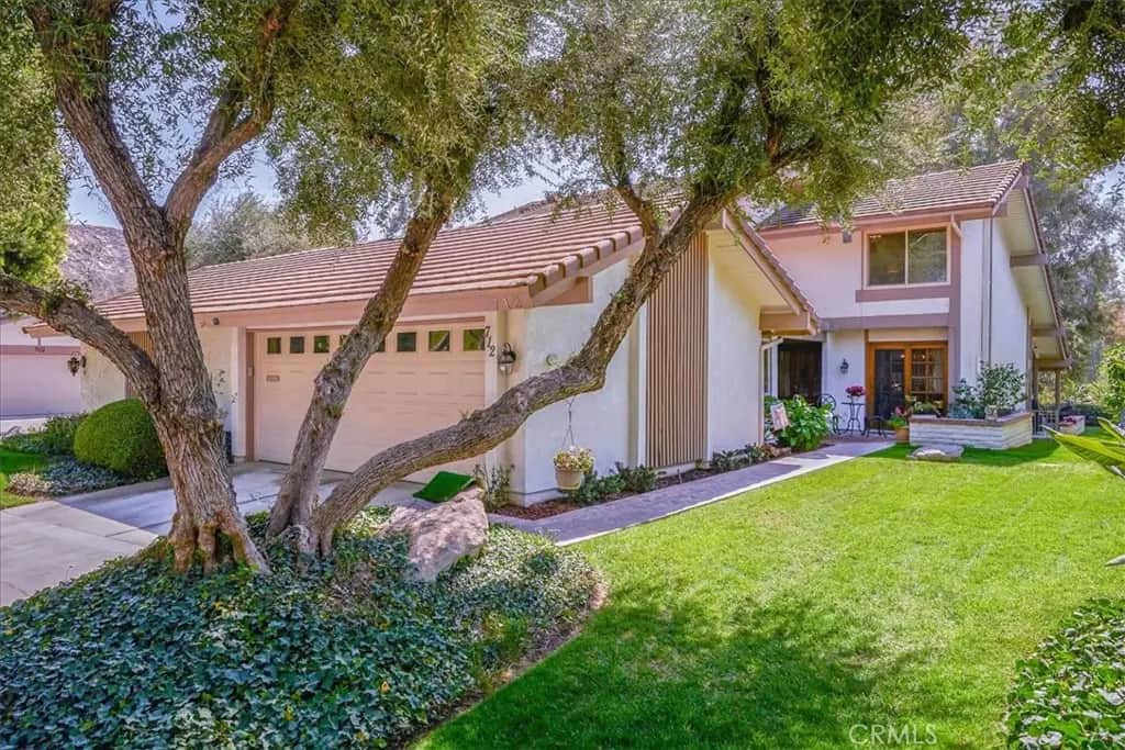 712 Via Zapata, Riverside, CA — listing photo 1