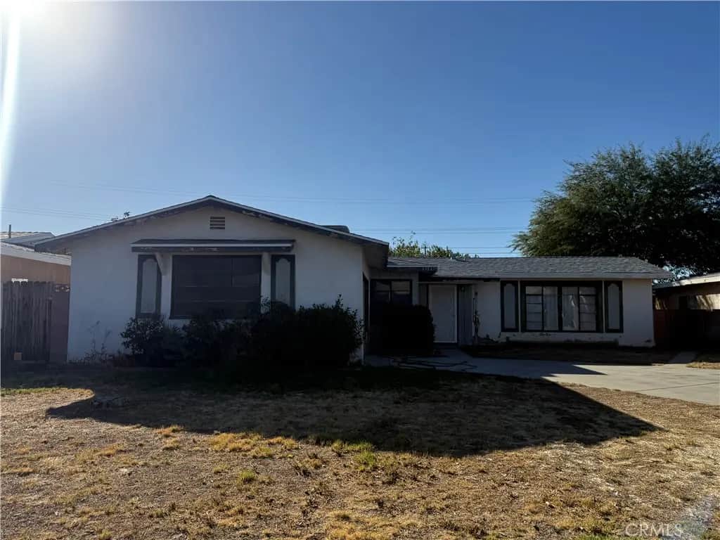 43847 2nd E, Lancaster, CA — listing photo 1