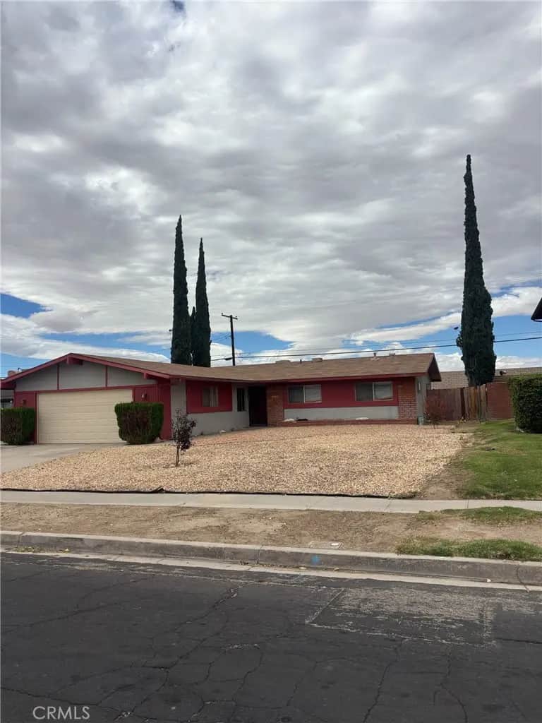 15766 La Paz Drive, Victorville, CA — listing photo 1