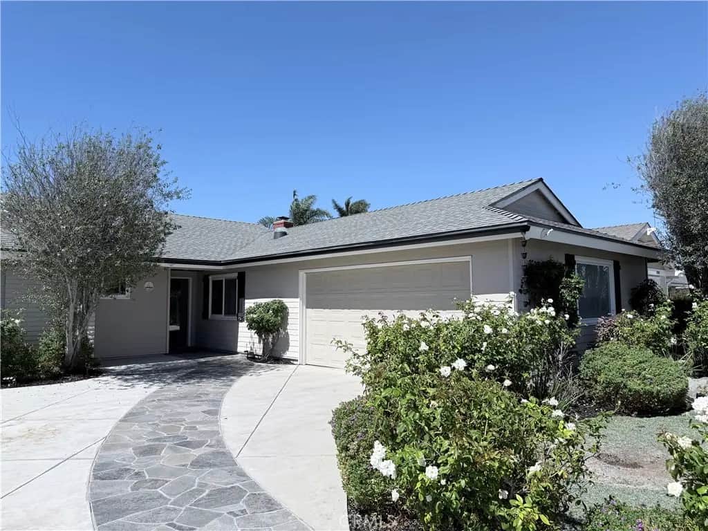 21061 Miramar Lane, Huntington Beach, CA — listing photo 1