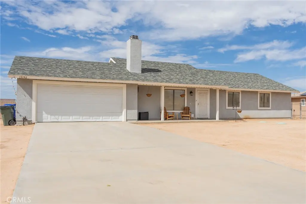 13192 Topock, Apple Valley, CA — listing photo 1