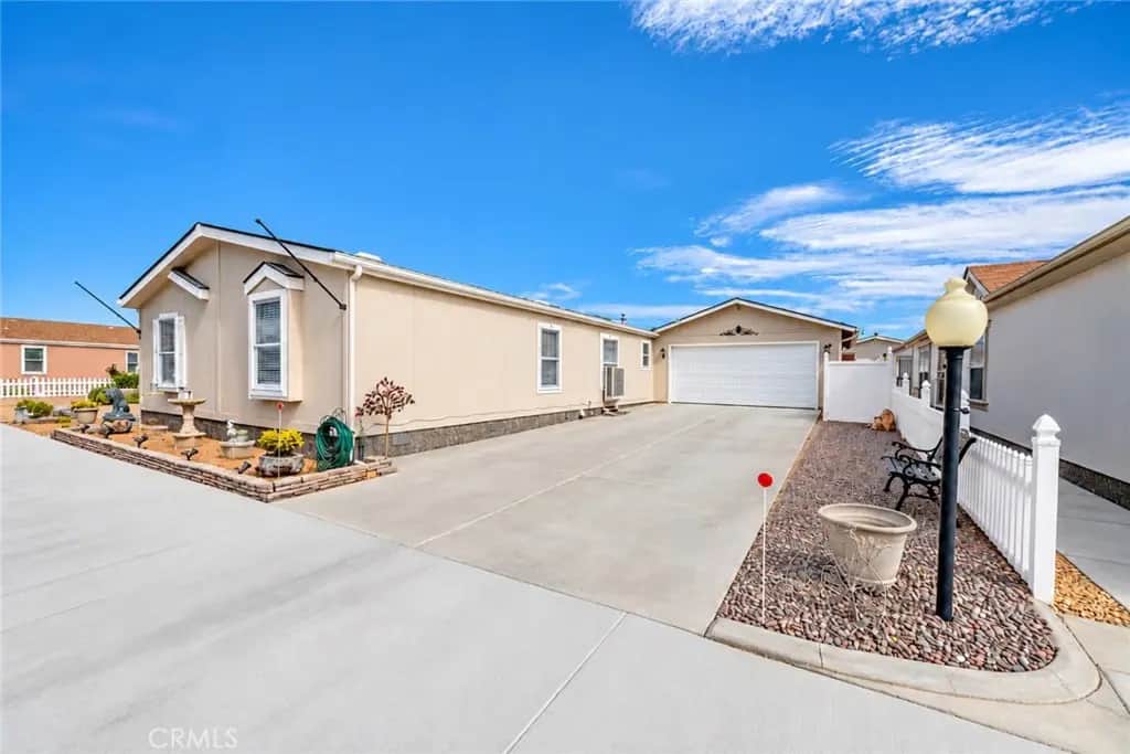 22241 Nisqually Road 77, Apple Valley, CA — listing photo 1