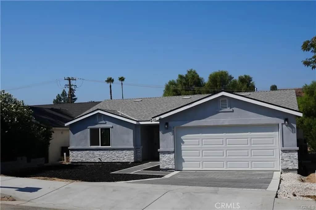 315 Davis, Lake Elsinore, CA — listing photo 1