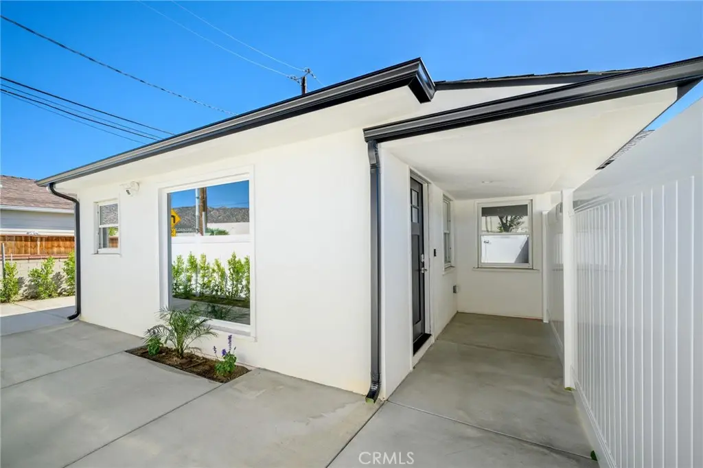 1344 N Parish Place, Burbank, CA — listing photo 1
