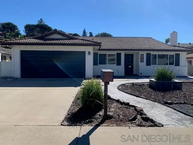 1251 La Mirada, Escondido, CA — listing photo 1
